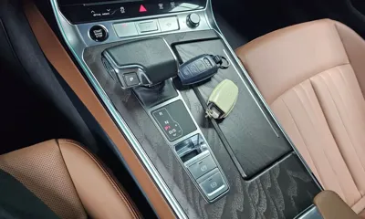 Audi A6 2022, 41493 км, за 25702.01 USD - фото 9