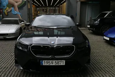 BMW M5 · 2026 год