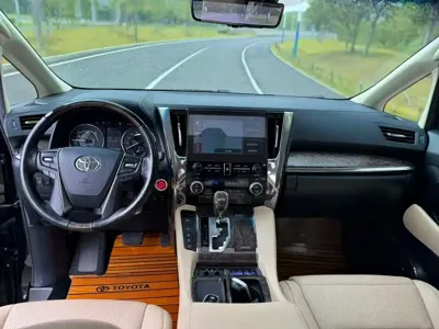 Toyota Alphard 2020, 126000 км, за 70010.41 USD - фото 10