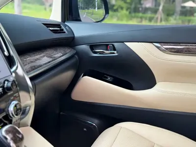 Toyota Alphard 2020, 126000 км, за 70010.41 USD - фото 19