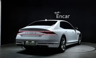 Genesis G90 2023, 35310 км, за 45974.75 USD