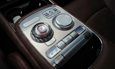 Genesis G90 2023, 35310 км, за 45974.75 USD - фото 9