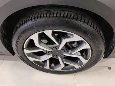 Lynk & Co 02 2019, 66400 км, за 8233.8 USD - фото 6