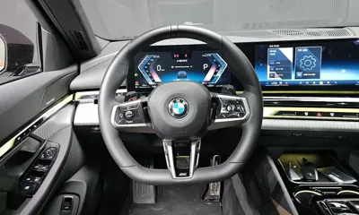 BMW 5-Series 2025, 9903 км, за 44222.66 USD - фото 12