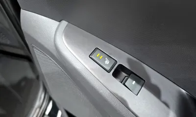 Hyundai Ioniq 2016, 149755 км, за 5905.15 USD - фото 19