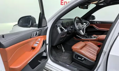 BMW X7 2024, 67965 км, за 65314.43 USD - фото 11