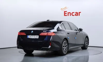BMW 5-Series 2024, 32863 км, за 36139.86 USD