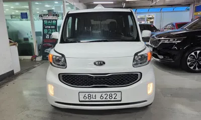 Kia Ray 2013, 157308 км, за 2560.06 USD