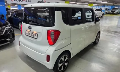 Kia Ray 2013, 157308 км, за 2560.06 USD