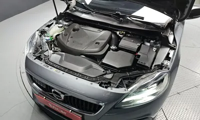 Volvo V40 2019, 55048 км, за 8920.84 USD - фото 6