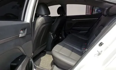 Hyundai Avante 2017, 100272 км, за 5850.61 USD - фото 11