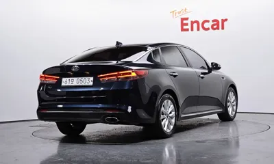 Kia K5 2016, 60994 км, за 5880.41 USD