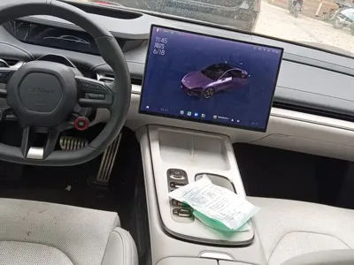 Xiaomi SU7 2024, 30000 км, за 30870.5 USD