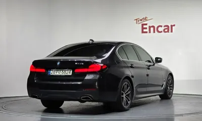 BMW 5-Series 2021, 93203 км, за 23624.79 USD