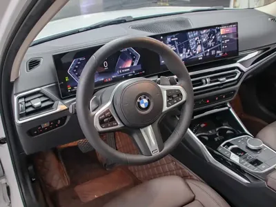 BMW 3 Series 2023, 57000 км, за 31977.86 USD