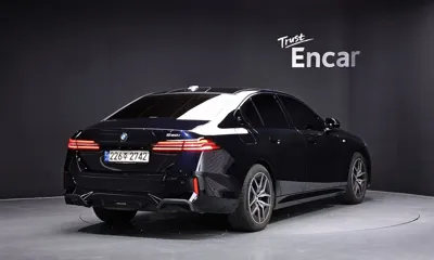 BMW 5-Series 2024, 25827 км, за 38235.67 USD