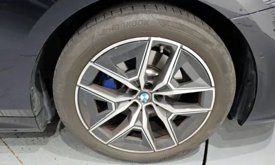 BMW 5-Series 2024, 25827 км, за 38235.67 USD