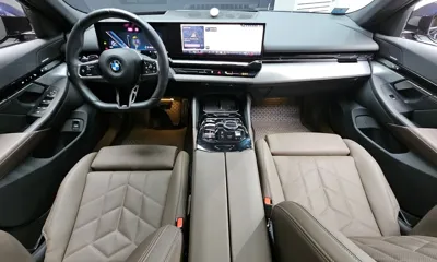 BMW 5-Series 2024, 25827 км, за 38235.67 USD - фото 7