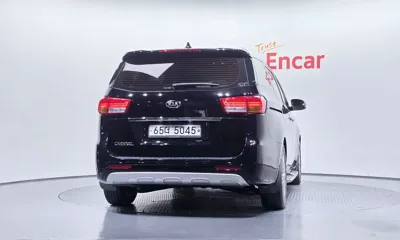 Kia Canival 2018, 136260 км, за 8255.86 USD