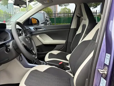 Volkswagen T-Cross 2020, 46000 км, за 8803.59 USD - фото 6