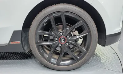 Hyundai Veloster 2018, 85781 км, за 7741.35 USD - фото 21