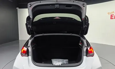 Hyundai Veloster 2018, 85781 км, за 7741.35 USD - фото 31