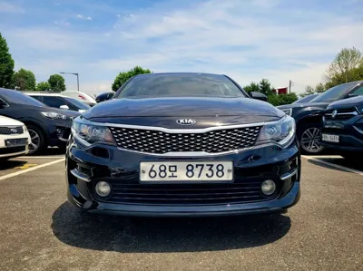 Kia K5 · 2017 год