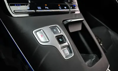 Hyundai Grandeur 2020, 81555 км, за 18051.73 USD - фото 9