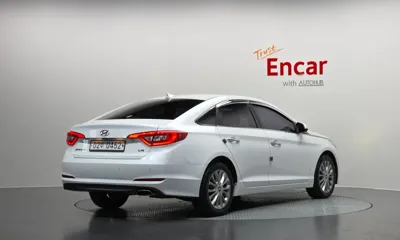 Hyundai Sonata 2016, 91495 км, за 5842.2 USD
