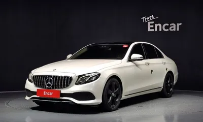Mercedes-Benz E-Class · 2017 год