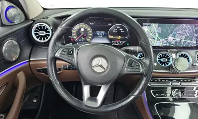 Mercedes-Benz E-Class 2017, 113784 км, за 12406.46 USD - фото 13