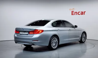 BMW 5-Series 2019, 41065 км, за 16423.83 USD