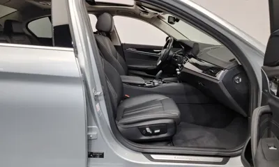 BMW 5-Series 2019, 41065 км, за 16423.83 USD - фото 11