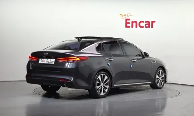 Kia K5 2016, 58062 км, за 7752.45 USD