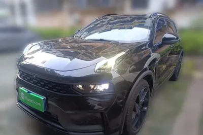Lynk & Co 01 · 2021 год