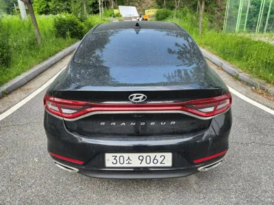 Hyundai Grandeur 2018, 73769 км, за 10553.75 USD