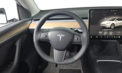 Tesla Model Y 2023, 23230 км, за 26585.27 USD - фото 13