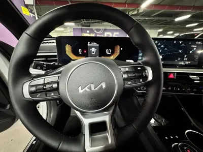 Kia K5 2026, 1182 км, за 28358.03 USD - фото 8