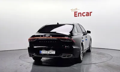 Hyundai Grandeur 2023, 71617 км, за 16738.87 USD
