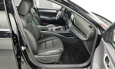 Hyundai Grandeur 2023, 71617 км, за 16612.39 USD - фото 12