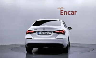 Mercedes-Benz A-Class 2020, 90945 км, за 12247.56 USD