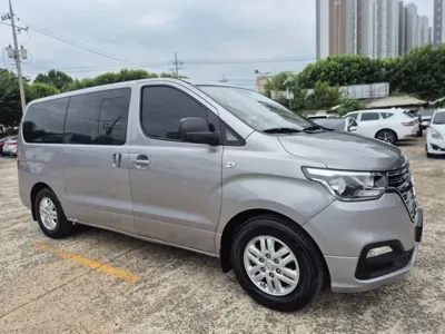 Hyundai Starex 2019, 173128 км, за 6163.84 USD