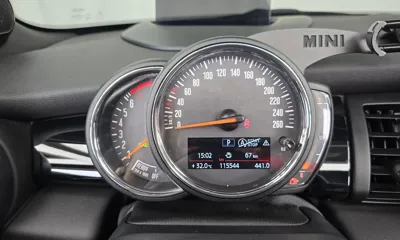 MINI Cooper Convertible 2018, 115544 км, за 7351.98 USD - фото 8