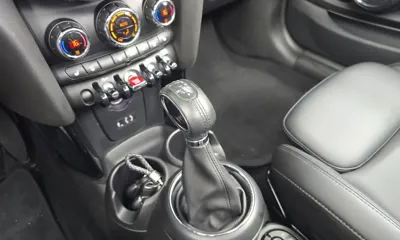 MINI Cooper Convertible 2018, 115544 км, за 7351.98 USD - фото 9