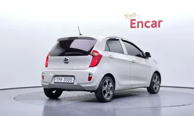 Kia Morning 2013, 109705 км, за 2927.4 USD