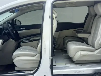 Buick GL8 2025, 4900 км, за 24530.96 USD - фото 23