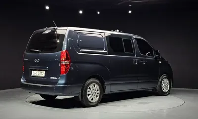 Hyundai Starex 2019, 129120 км, за 8527.24 USD