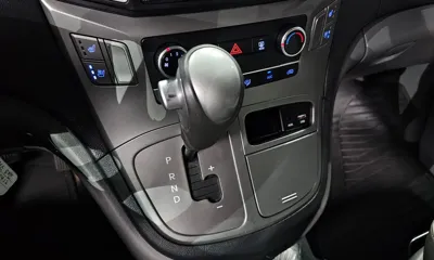 Hyundai Starex 2019, 129120 км, за 8527.24 USD - фото 9