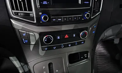 Hyundai Starex 2019, 129120 км, за 8527.24 USD - фото 17