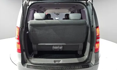 Hyundai Starex 2016, 100891 км, за 6892.48 USD - фото 20